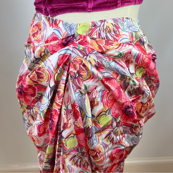 Ruched Floral Midi Skirt - Picture 4 of 16